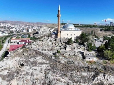 Yukarı Tekke kayalıkları ıslah ediliyor
