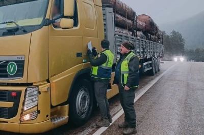 Y&uuml;kl&uuml; ara&ccedil;lar tek tek kontrol edildi
