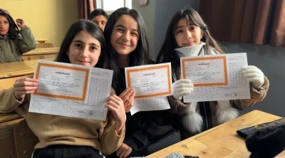 Y&uuml;ksekova&rsquo;da 30 bin &ouml;ğrenci yarıyıl tatiline girdi
