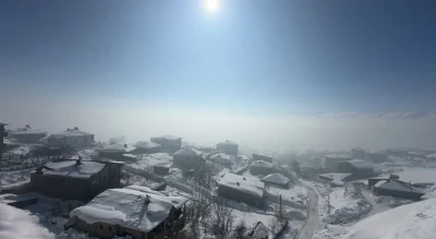 Y&uuml;ksekova&rsquo;da buz sarkıtları 3 metreyi aştı
