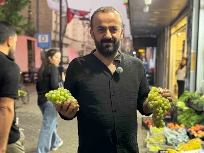 Yüksekova’da Şemdinli üzümü tezgahlarda yerini aldı

