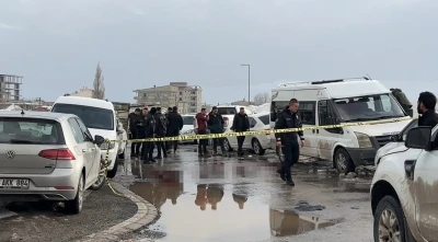 Y&uuml;ksekova&rsquo;da silahlı intihar girişimi: 1 ağır yaralı
