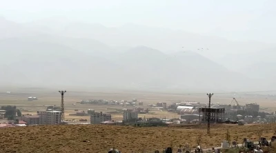 Yüksekova’da toz taşınımı etkili oldu
