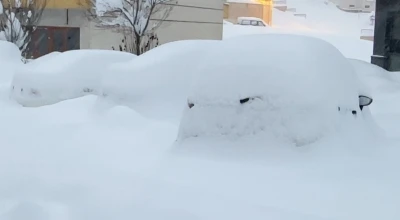 Y&uuml;ksekova kara g&ouml;m&uuml;ld&uuml;: Kar kalınlığı yarım metreyi ge&ccedil;ti
