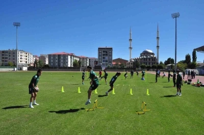 Yüksekova Spor, Trabzonspor maçına Kars’ta hazırlanıyor
