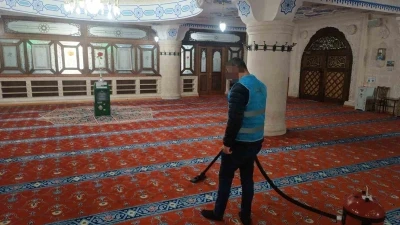Y&uuml;k&uuml;ml&uuml;lerden camilerin temizliğine destek
