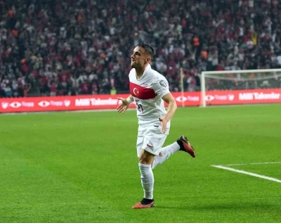 Yunus Akgün, milli formayla 3. gol sevincini yaşadı
