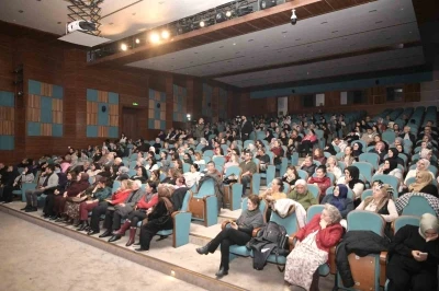 Yunus Emre, Esenyurt&rsquo;ta ilahiler ve şiirlerle anıldı
