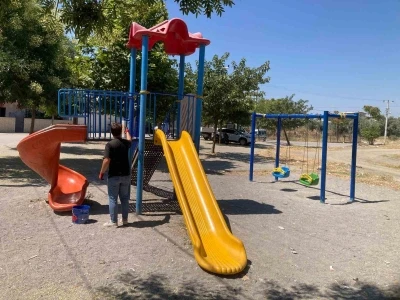 Yunusemre&rsquo;de parklar &ccedil;ocuklar i&ccedil;in yenileniyor
