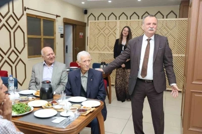 Yunusemre’den Yaşlılar Günü’ne özel vefa etkinliği
