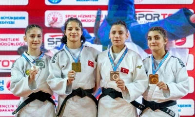 Yunusemreli judocular Trabzon&rsquo;dan &ccedil;ifte madalya ile d&ouml;nd&uuml;
