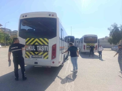 Zabıta Müdürlüğü ekipleri okul servislerini denetledi
