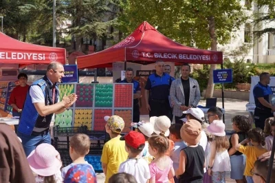 Zabıtadan çocuklara eğlenceli sunum
