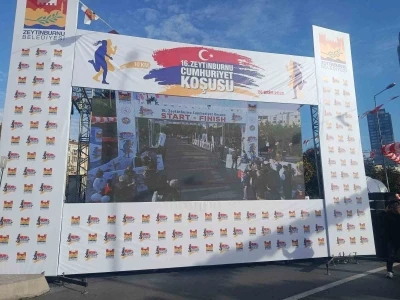 Zeytinburnu Uluslararası Cumhuriyet Koşusu bin 707 yarışmacıyla gerçekleşti
