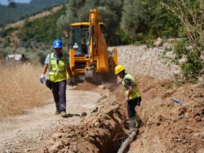 Zeytink&ouml;y Mahallesi&rsquo;nde i&ccedil;me suyu hatları yenileniyor

