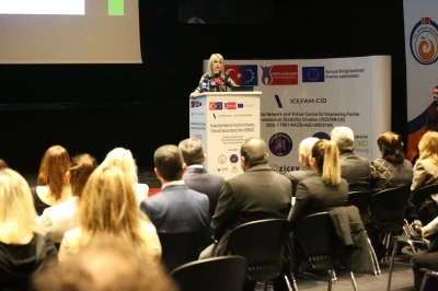 Zihinsel engelli &ccedil;ocuklara sahip ailelere yapay zekalı destek
