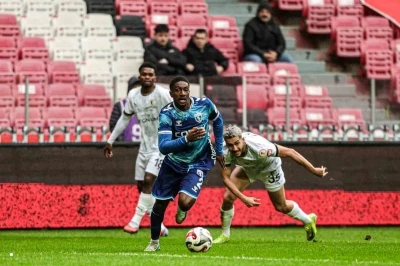 Ziraat T&uuml;rkiye Kupası: Samsunspor: 0 - Bodrum FK: 0 (İlk yarı)
