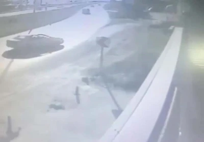 Zonguldak&rsquo;ta 6 kişinin yaralandığı kaza g&uuml;venlik kamerasına yansıdı
