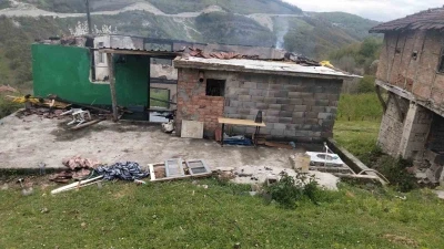 Zonguldak&rsquo;ta &ccedil;ıkan yangın yaşlı &ccedil;iftin evini k&uuml;le &ccedil;evirdi
