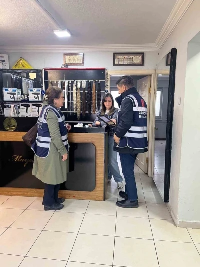 Zonguldak&rsquo;ta kuaf&ouml;r ve g&uuml;zellik salonları denetlendi
