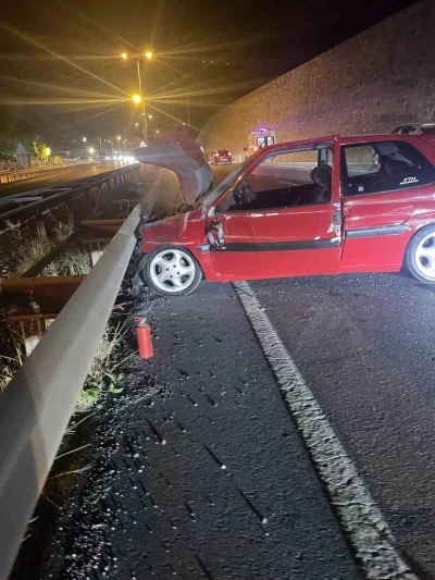 Zonguldak&rsquo;ta otomobil bariyerlere &ccedil;arptı: 1 yaralı
