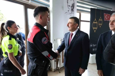 Zonguldak&rsquo;ta protokol bayramlaştı
