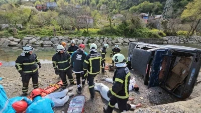 Zonguldak&rsquo;taki sel ve taşkın tatbikatı ger&ccedil;eğini aratmadı
