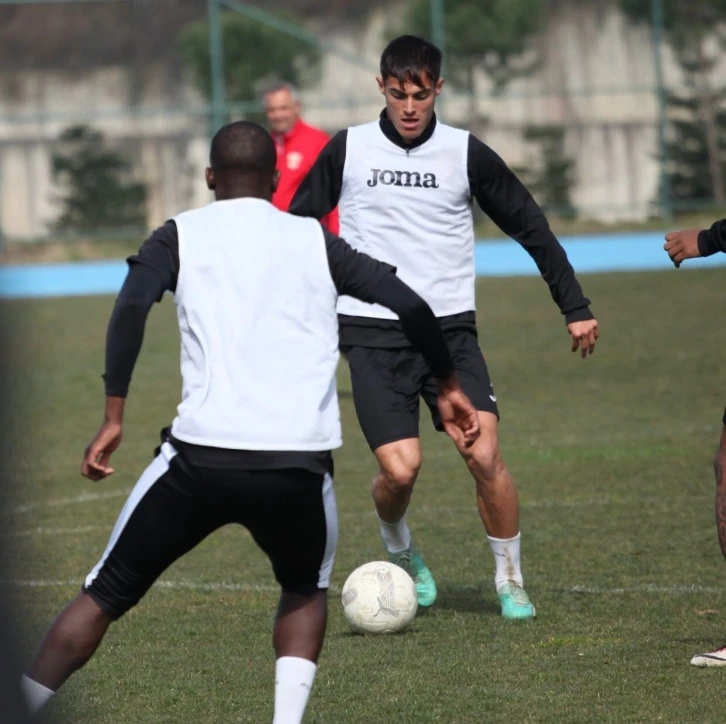 Adanaspor, Giresunspor maçı hazırlıklarını tamamladı
