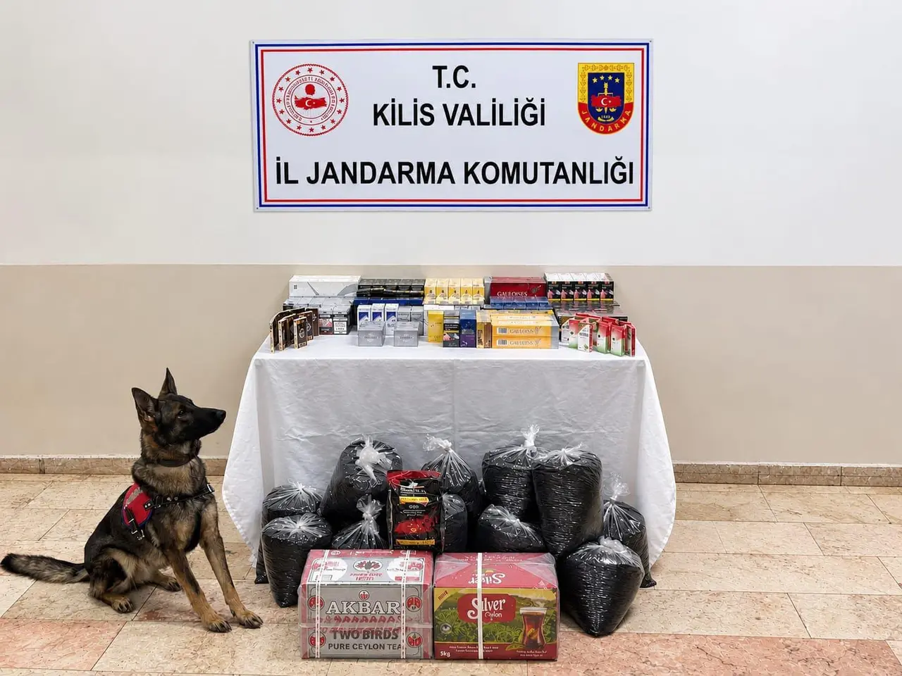 Kilis'te jandarmadan kaçak ürünlere yönelik operasyon