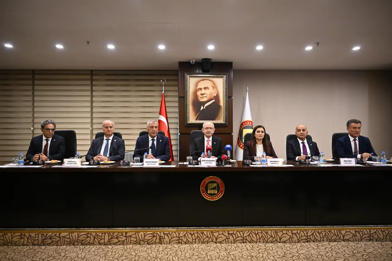 CHP Genel Başkanı Kılıçdaroğlu, Gaziantepli sanayicilerle buluştu: