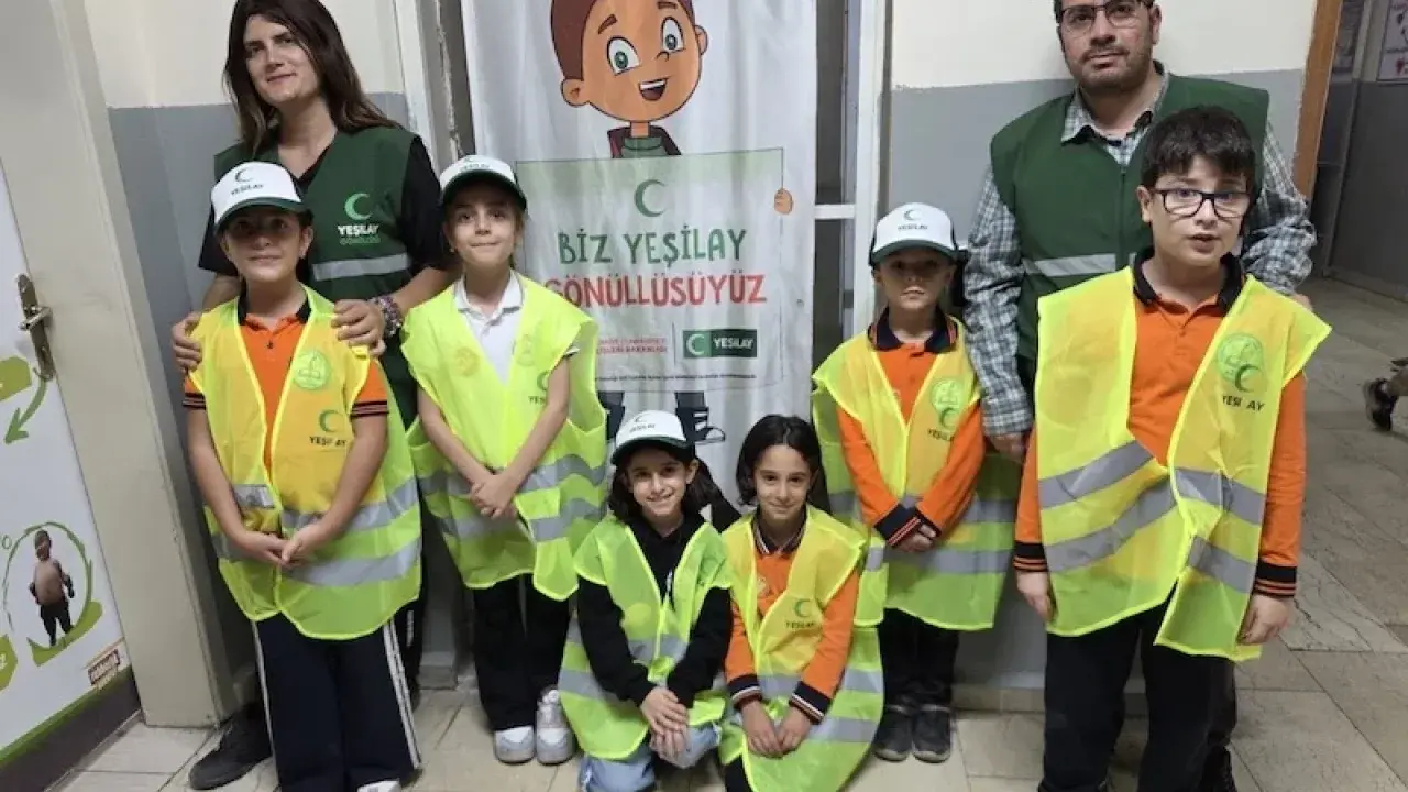 Mardin’de Öğrencilerden Akranlarına Yeşilay Bilinci Aktarımı