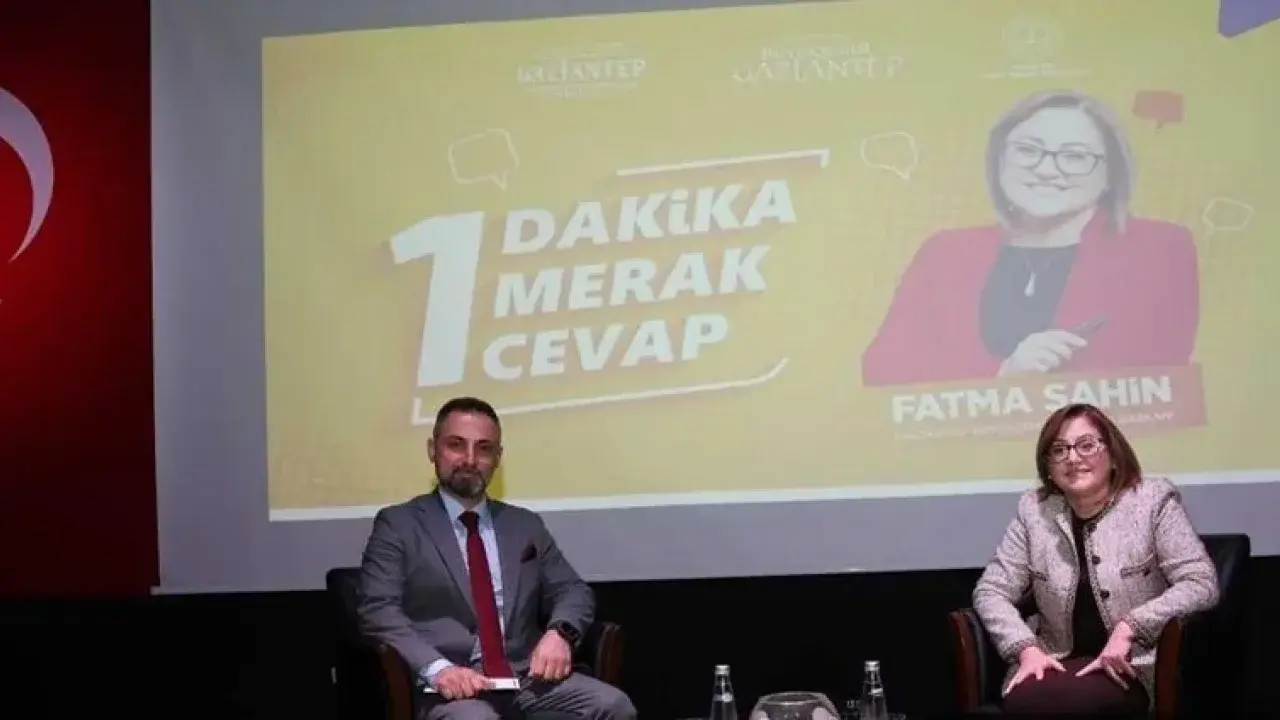 Fatma Şahin, Gaziantep'te öğrencilerin sorularını yanıtladı