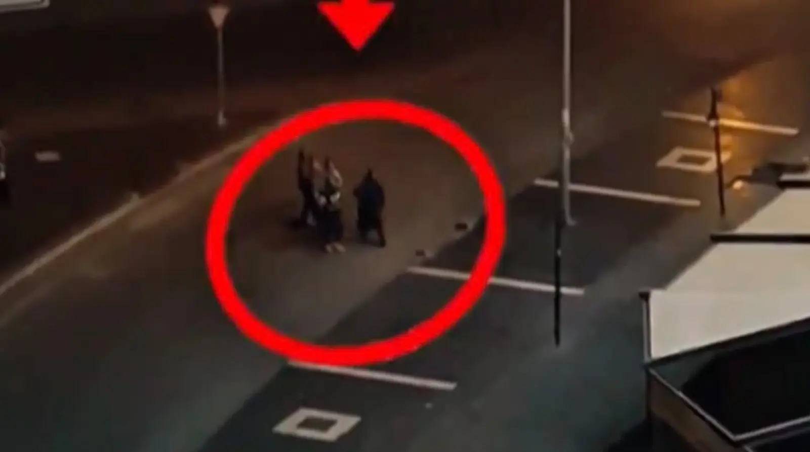 Gaziantep’te dron destekli zabıta denetimi sırasında ekiplerin yol ve kavşaklarda çalışması