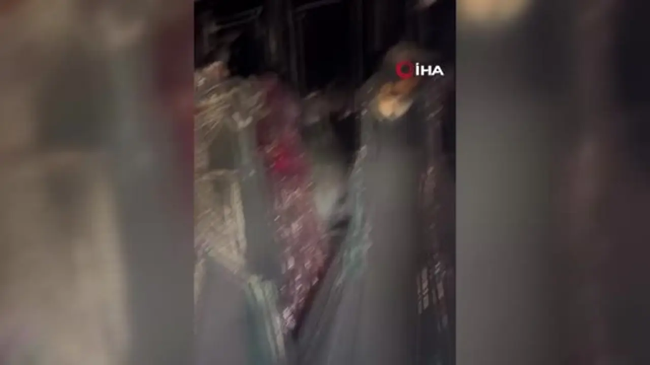 Siverek’te yangın sonrası zarar gören üç katlı gelinlik mağazası