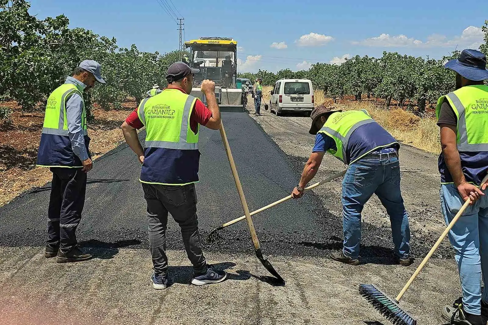 Araban’da hizmet tartışması: Vatandaşlar belediyeden yatırım ve altyapı talep etti
