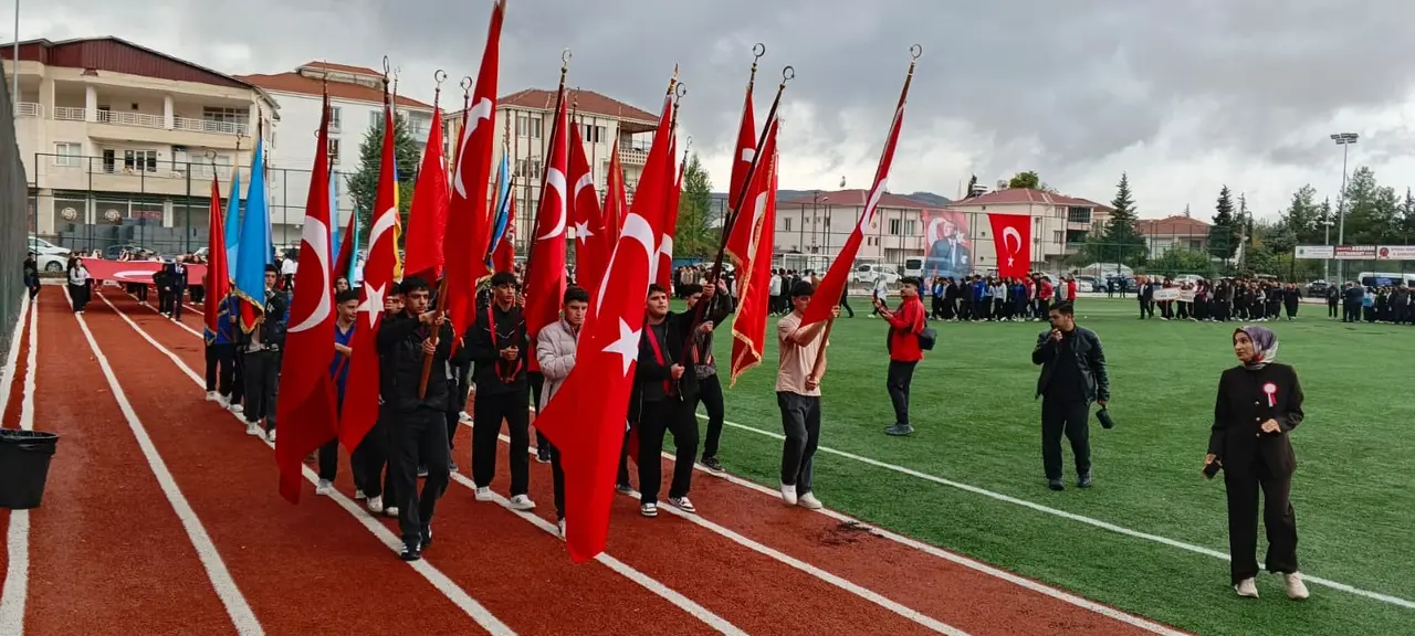 Adıyaman Gölbaşı’nda Cumhuriyet Bayramı törenlerle anıldı