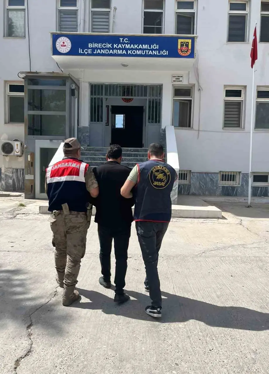 Birecik’te uyuşturucu ticareti suçundan aranan hükümlü yakalandı