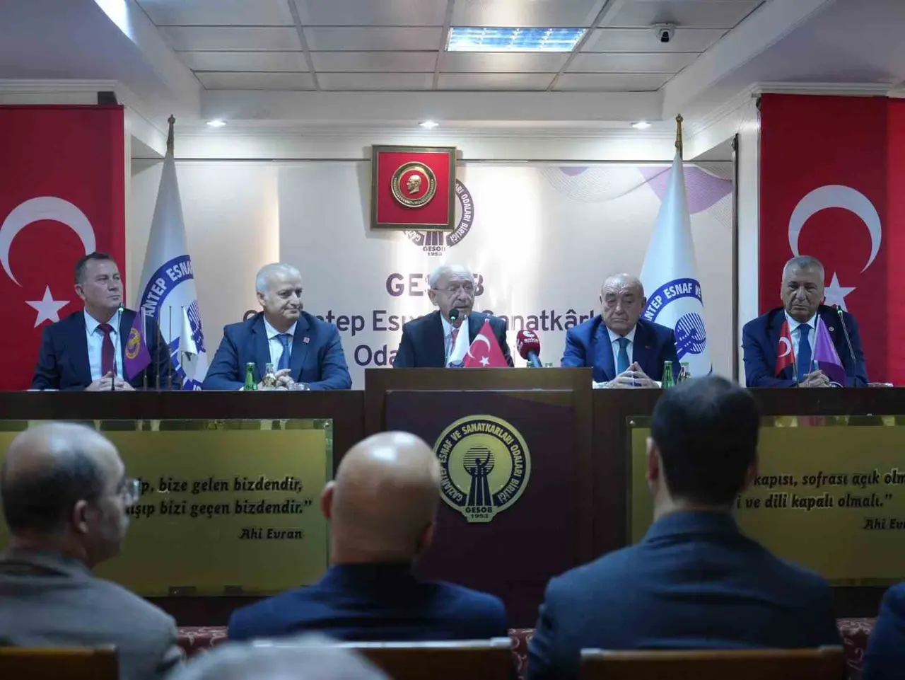 Kılıçdaroğlu: "Bu ülkede esnaf bakanlığının kurulması lazım"