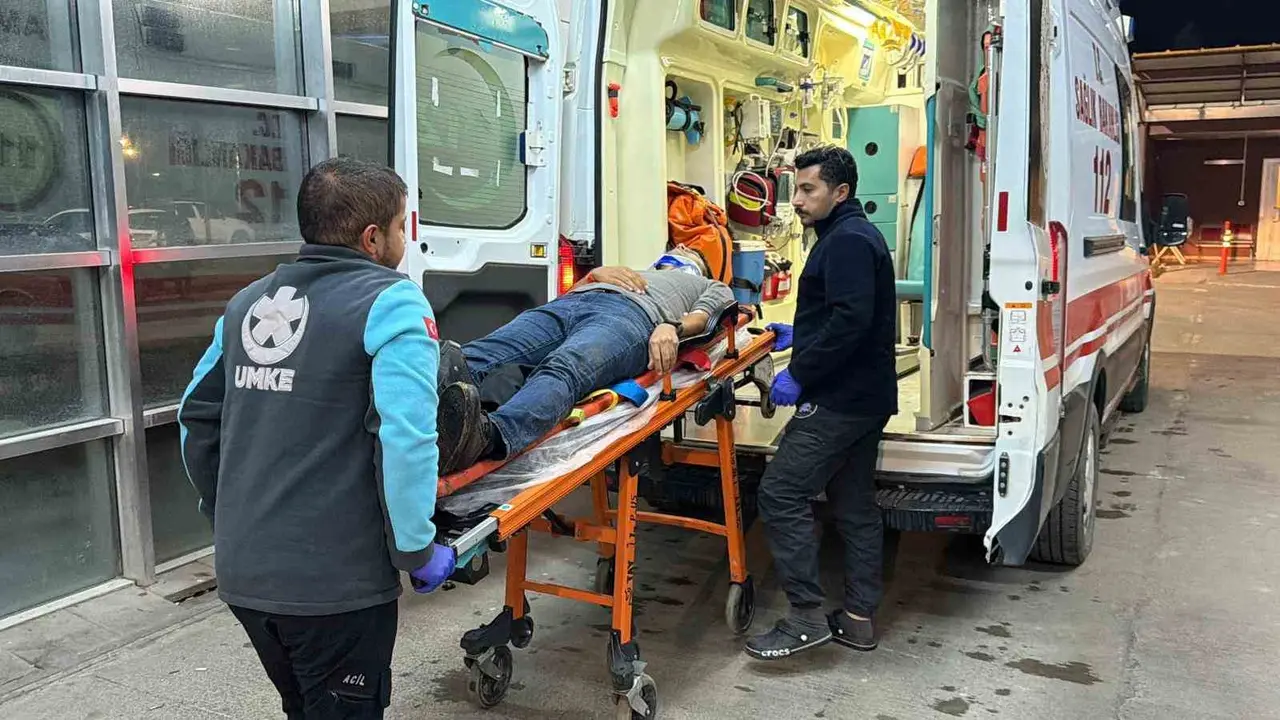 Adıyaman’da yağış sonrası motosiklet kazası: Sürücü hastaneye kaldırıldı