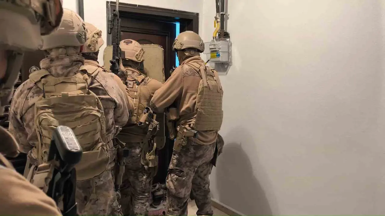 Batman çıkışlı soruşturmada 4 ilde operasyon: 17 şüpheli tutuklandı