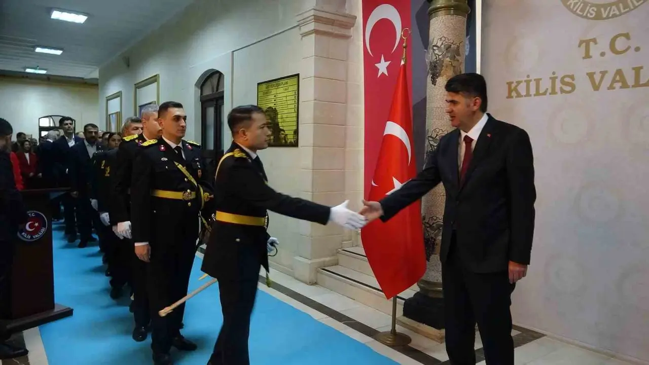 Kilis Valisi Kalaylı, Cumhuriyet Bayramı tebriklerini kabul etti