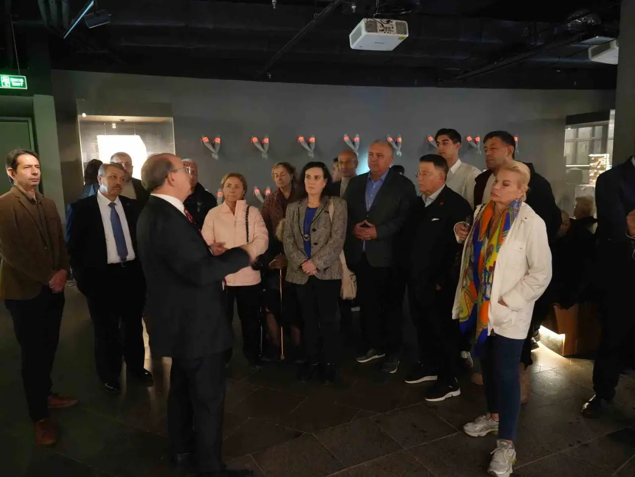 25 Aralık Panorama Müzesi’nde inceleme yapan Gaziantepliler Federasyonu temsilcileri