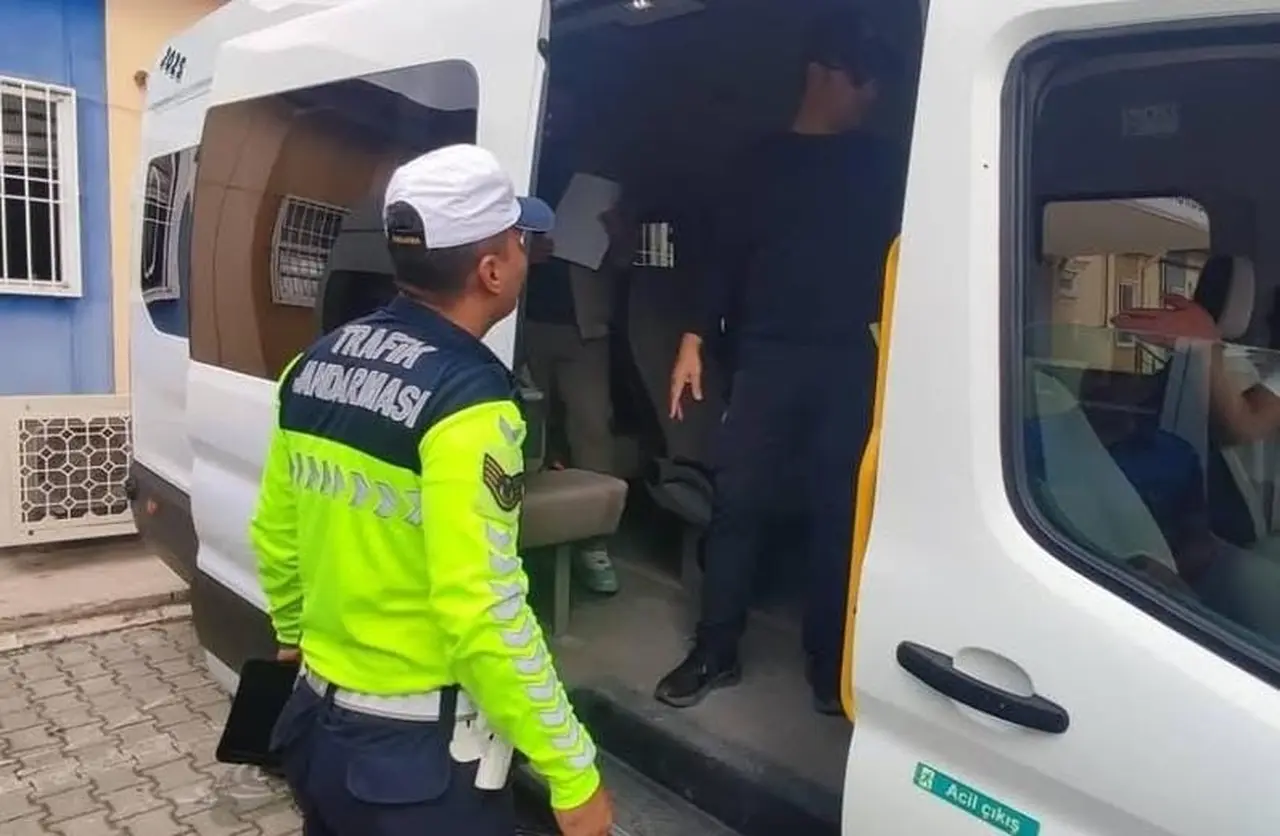 Jandarma, Kilis’te öğrencilerin güvenliği için okul çevrelerinde görev yaptı