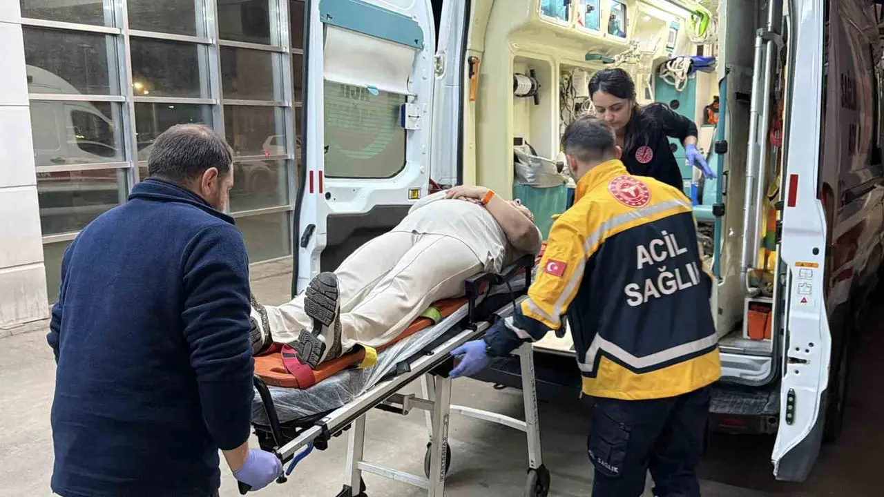 Adıyaman’da kazazedelere yardım eden kadına başka araç çarptı