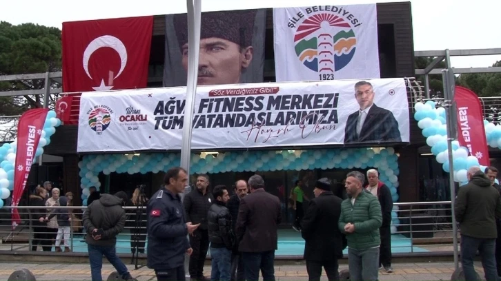 Ağva’da fitness merkezinin açılışını yapan Başkan Ocaklı: "Bizi izlemeye devam edin, projelerimizi yapmaya devam ediyoruz"
