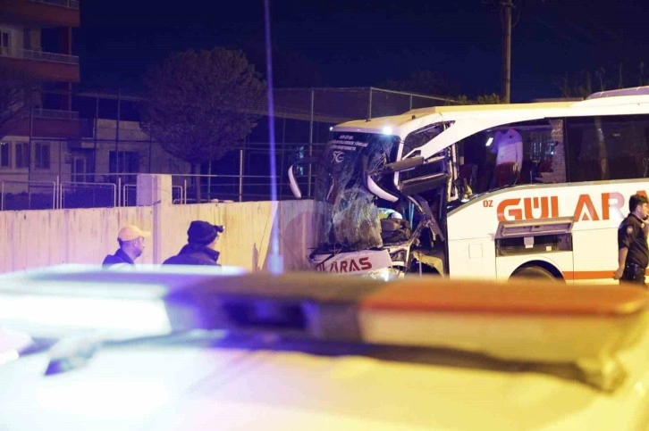 Aksaray’da Otomobilin Aniden Geçmesi Sonucu Meydana Gelen Trafik Kazası