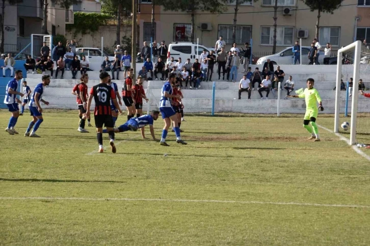 Aliağa Belediyesi Helvacıspor, Çiğli Belediyespor’u 2-0 yendi
