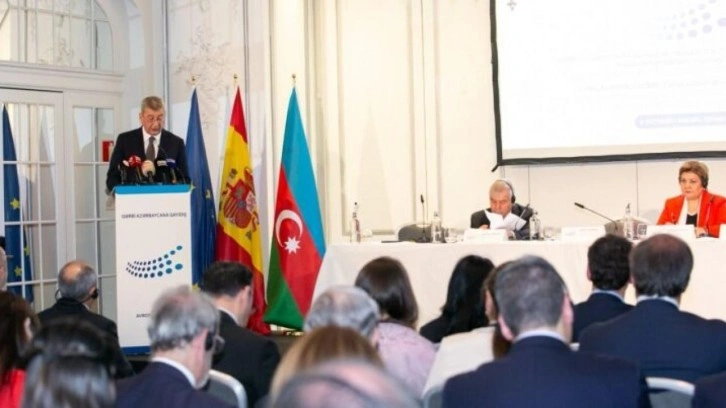Aliyev'in doğumunun 100'üncü yılına adanmış Avrupa Forumu düzenlendi