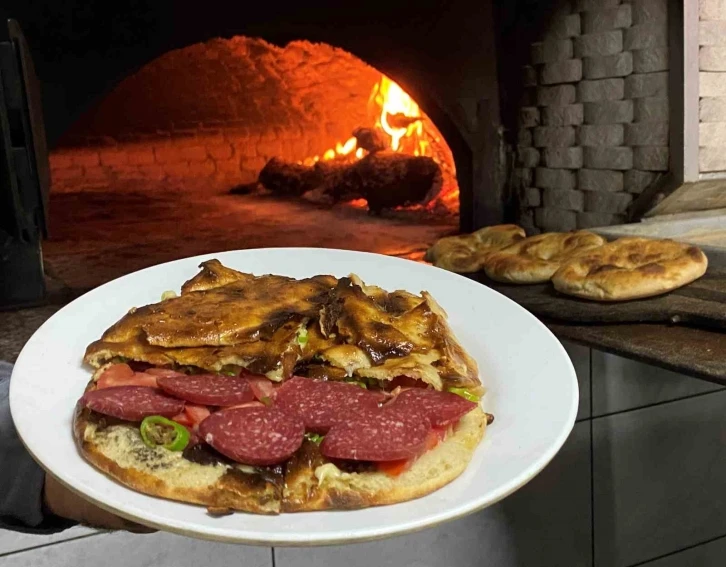 Anadolu’nun pizzası: "Yağ somunu"
