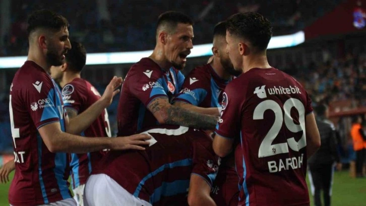 Ankaragücü 10 kişi kaldı! Trabzonspor evinde hata yapmadı